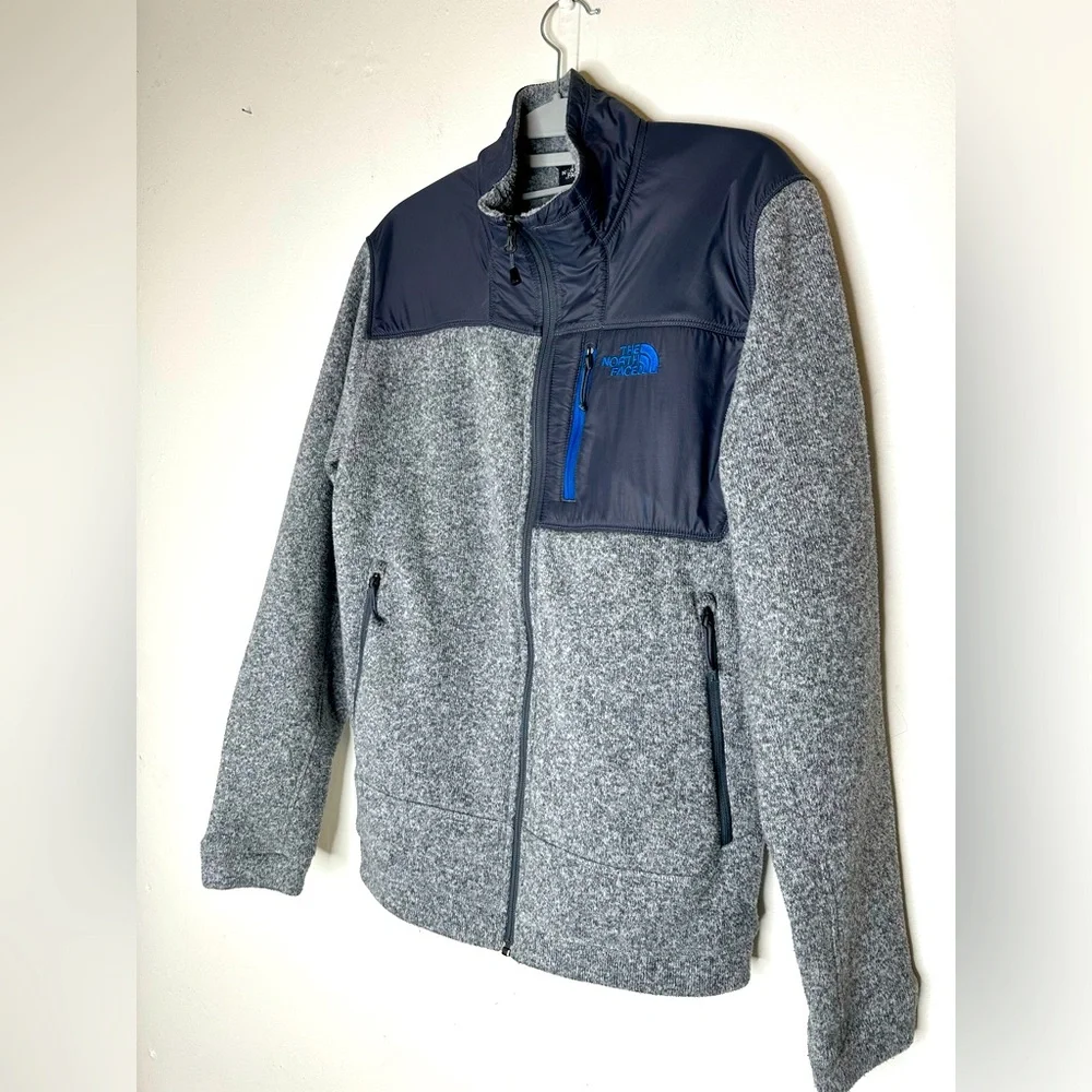 Men’s Northface Zip Up Fleece Jacket Size Medium